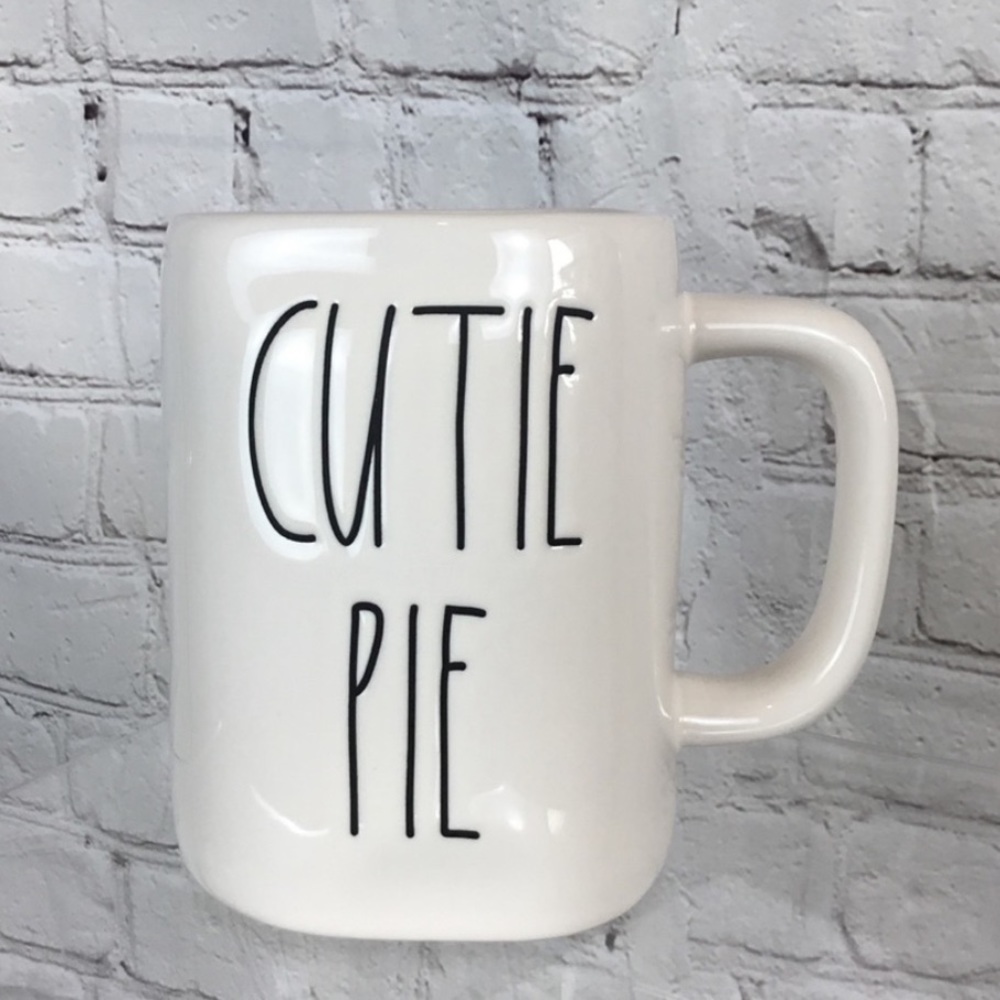 🚨FLASH SALE 🚨 Rae Dunn “CUTIE PIE” coffee mug